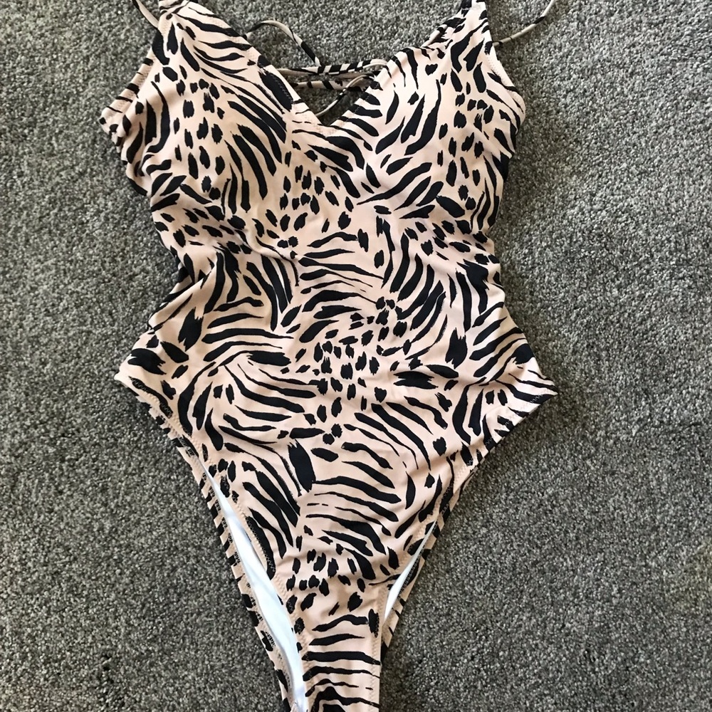 One piece print bathing suit NWOT